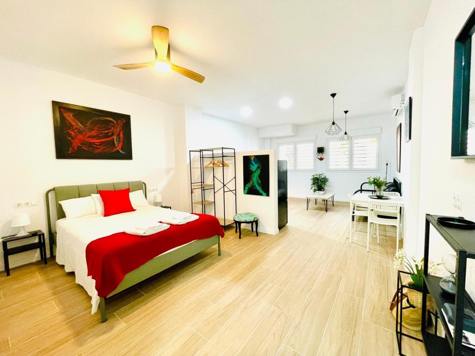 Apartment Completo Y En Malaga
